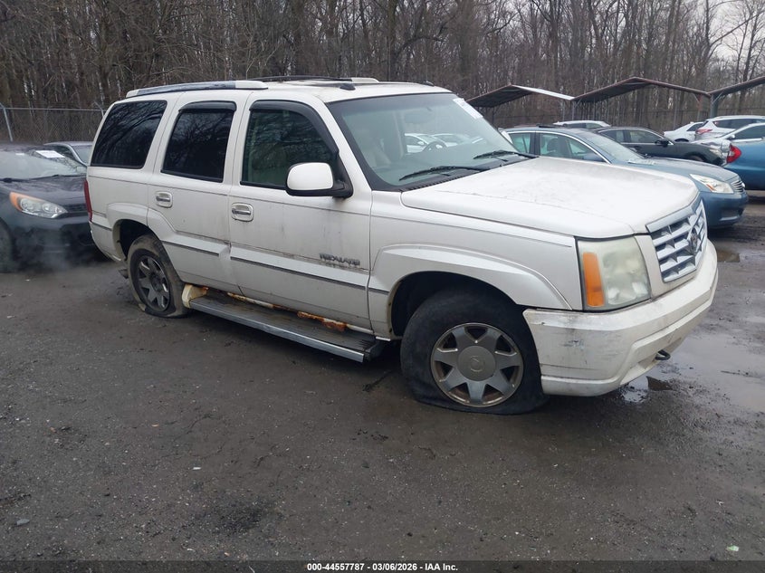 2005 Cadillac Escalade Standard