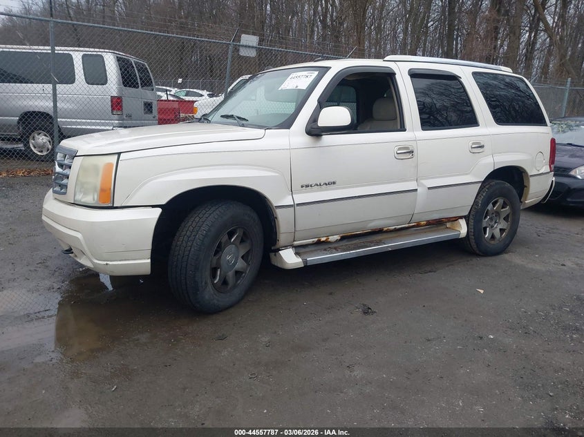 2005 Cadillac Escalade Standard