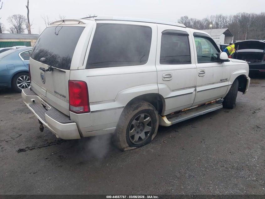 2005 Cadillac Escalade Standard