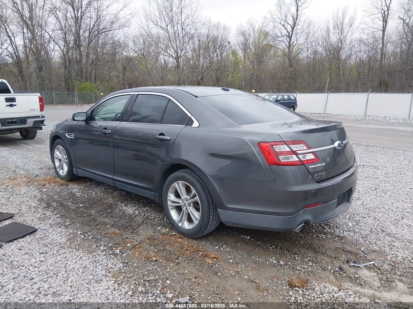 2015 Ford Taurus Se