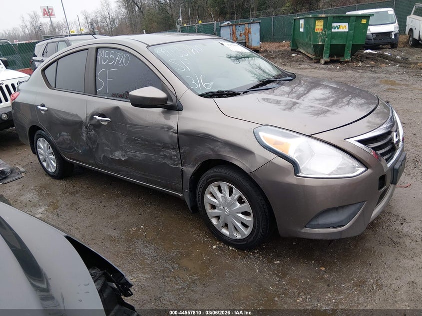 2015 Nissan Versa 1.6 Sv