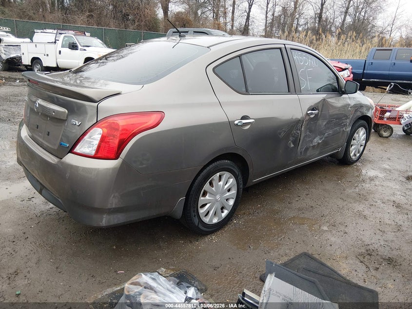 2015 Nissan Versa 1.6 Sv