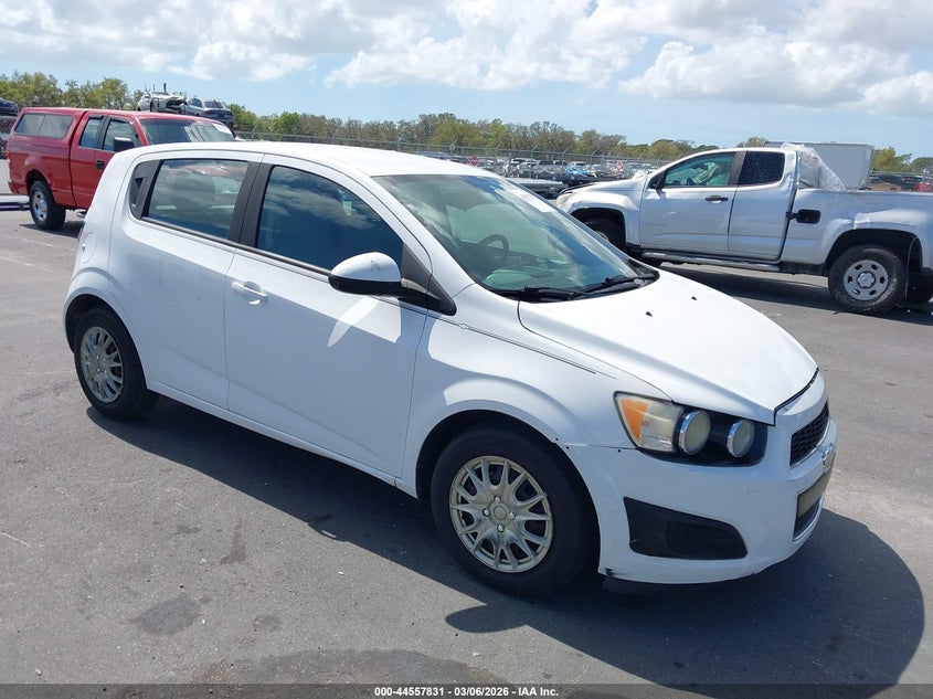 2014 Chevrolet Sonic Ls Auto