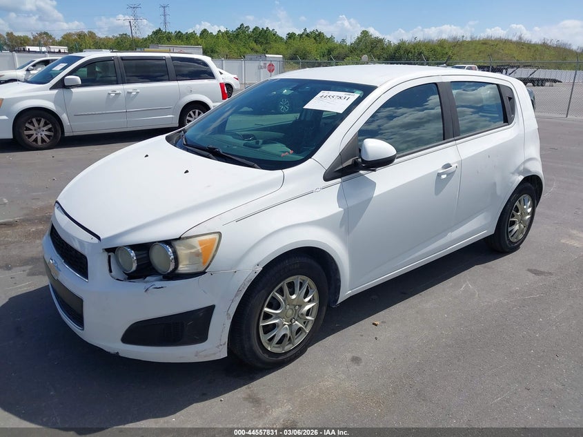 2014 Chevrolet Sonic Ls Auto