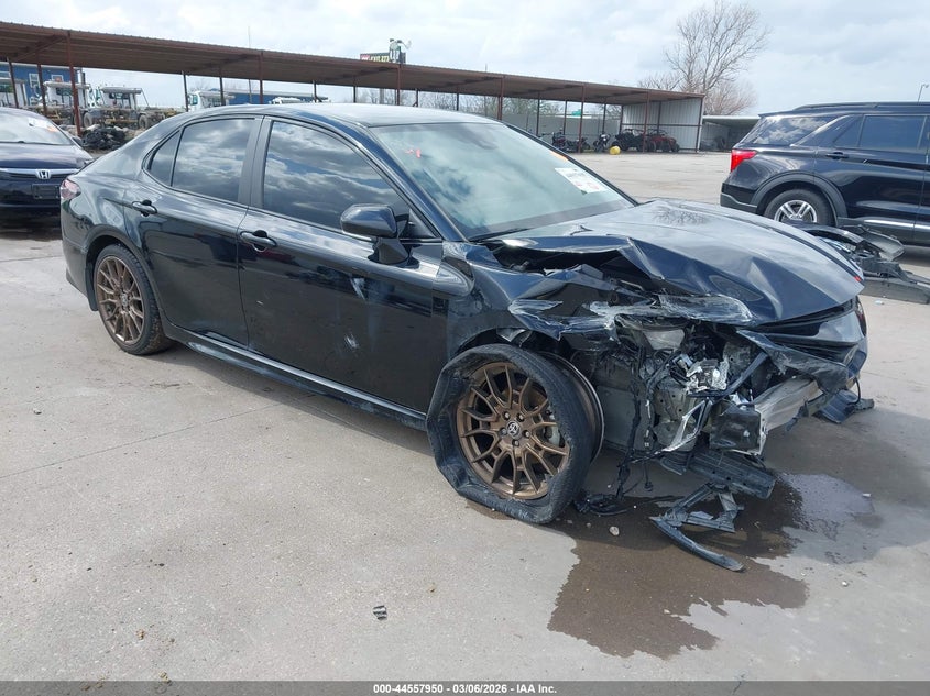2023 Toyota Camry Se Nightshade Edition