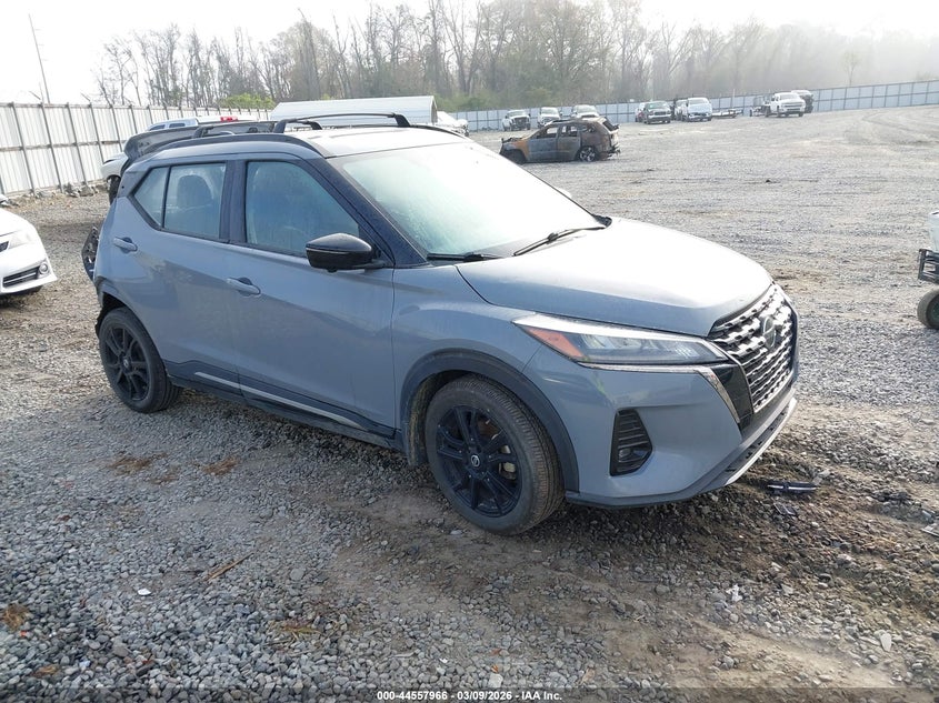 2021 Nissan Kicks Sr Xtronic Cvt