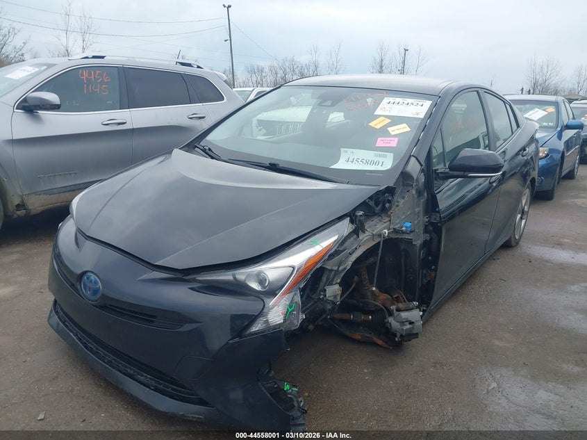 2016 Toyota Prius Three Touring