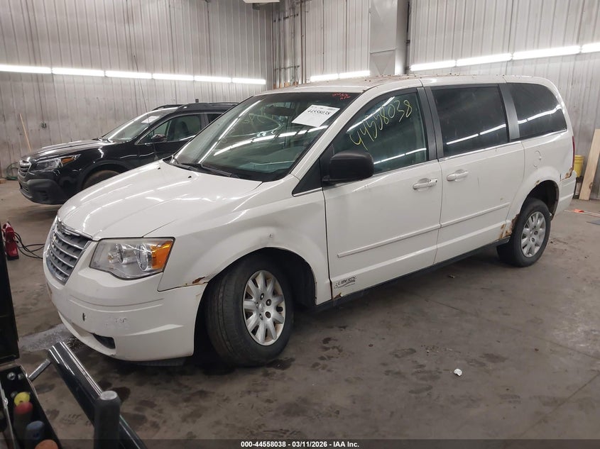 2009 Chrysler Town & Country Lx