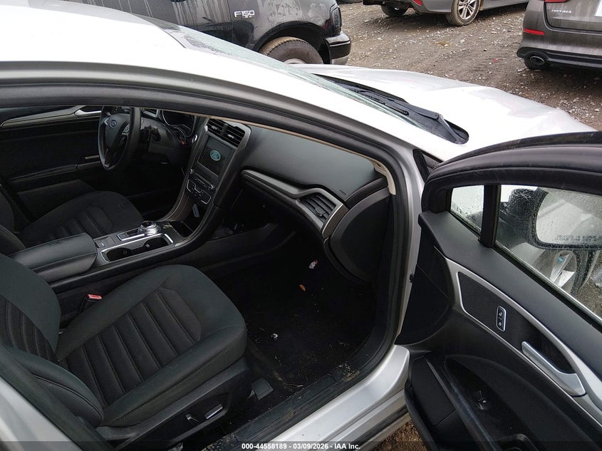 2017 FORD FUSION auction photo 5