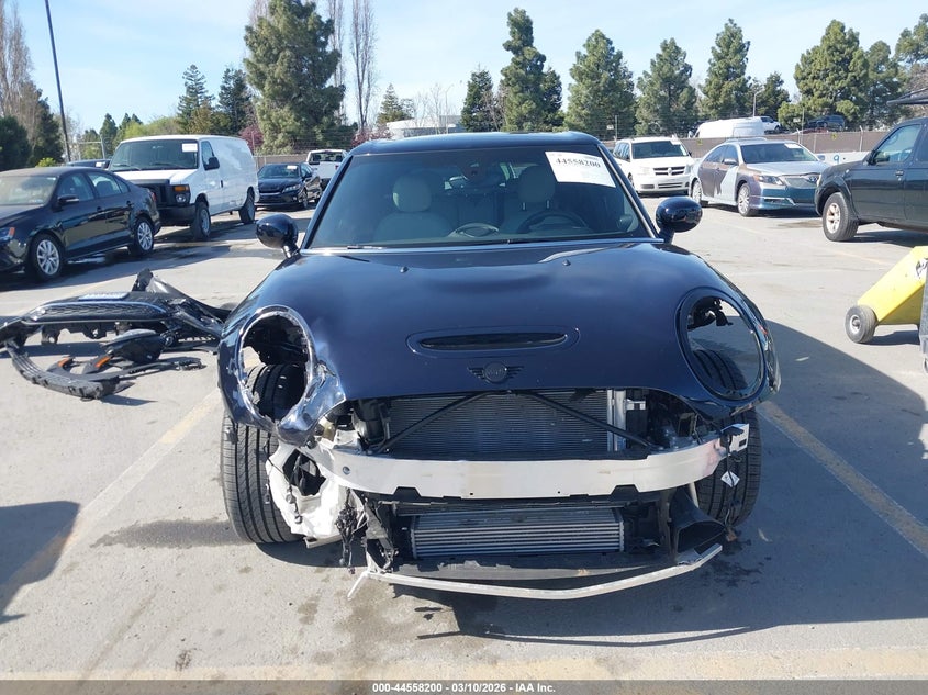 2024 Mini Clubman Cooper S VIN: WMWXJ1C04R2V93910 Lot: 44558200