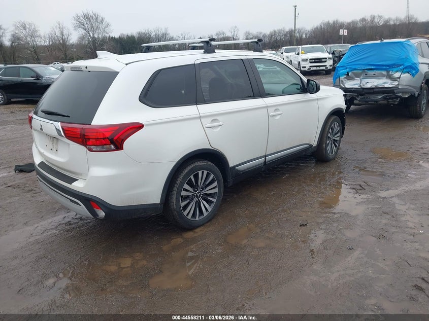 2020 Mitsubishi Outlander Es 2.4
