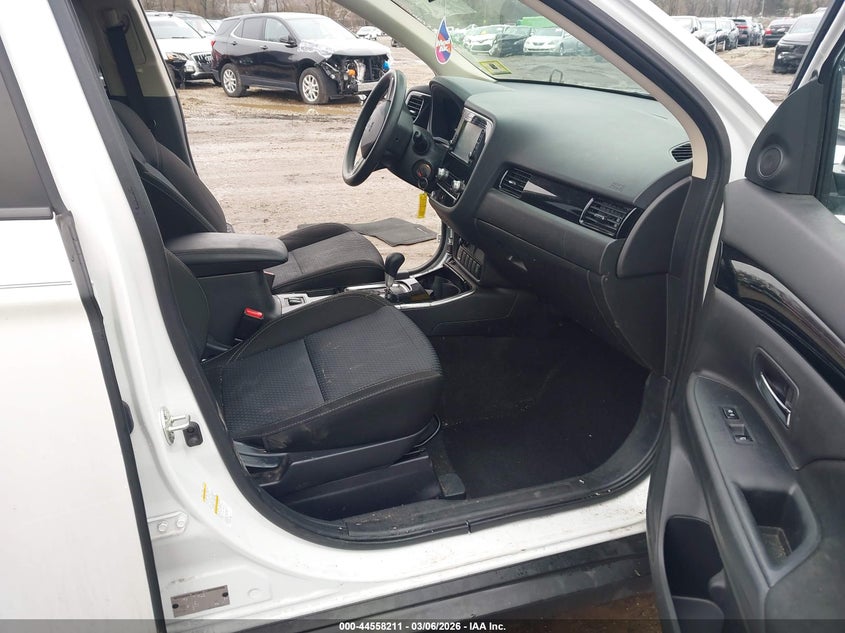 2020 Mitsubishi Outlander Es 2.4