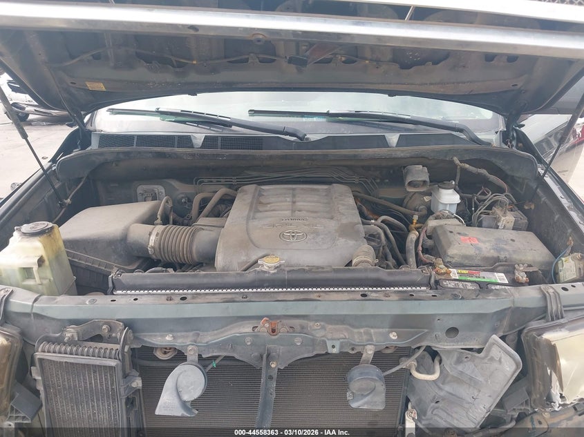 2008 Toyota Tundra Sr5 5.7L V8 VIN: 5TFRV54158X061145 Lot: 44558363