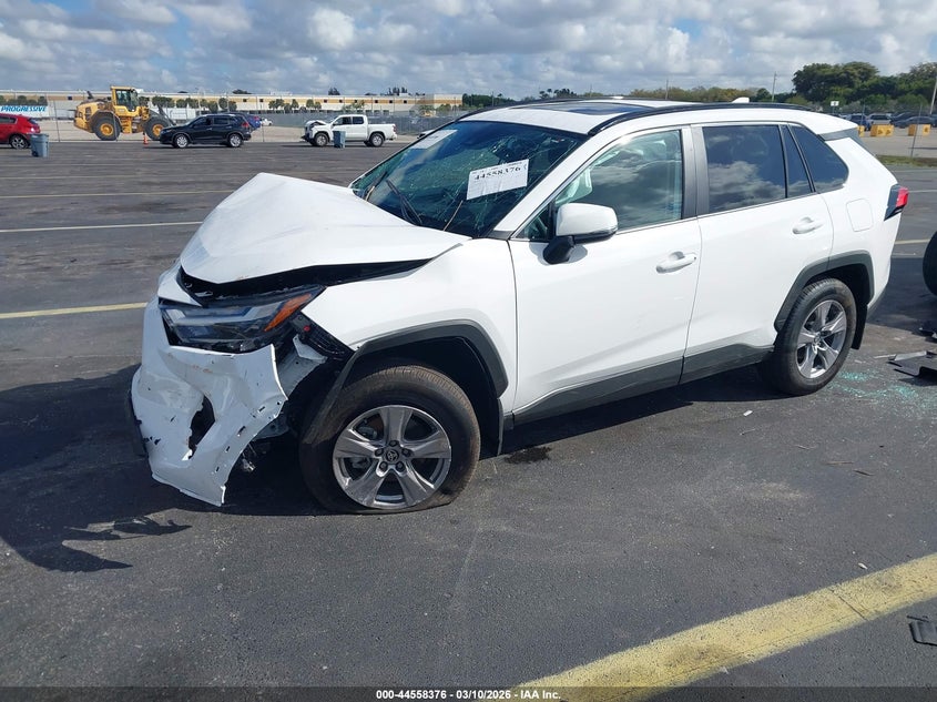 2025 Toyota Rav4 Xle