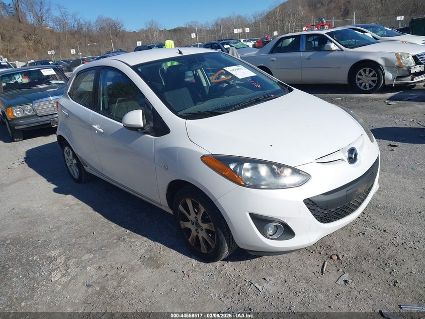 JM1DE1LY5D0157832 MAZDA MAZDA2 Photo 1