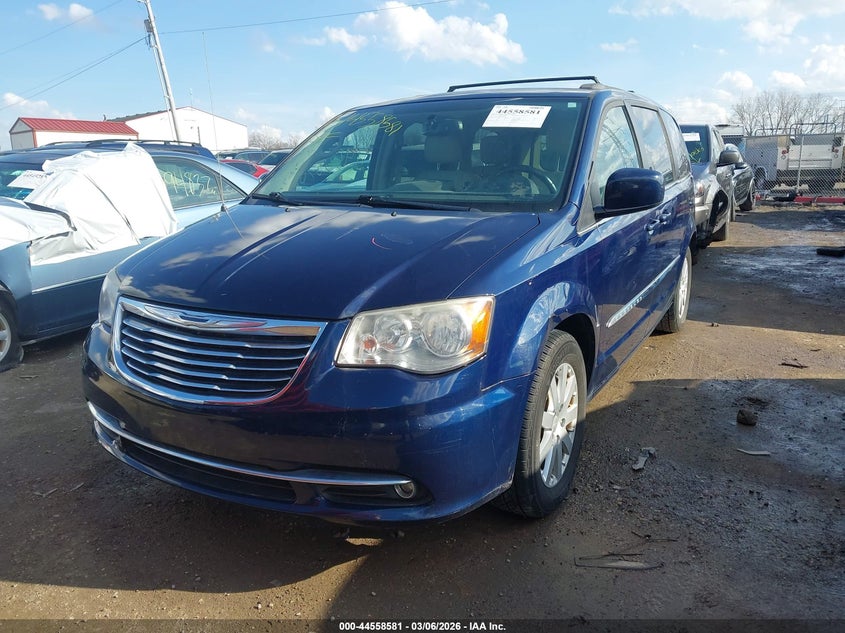 2013 Chrysler Town & Country Touring