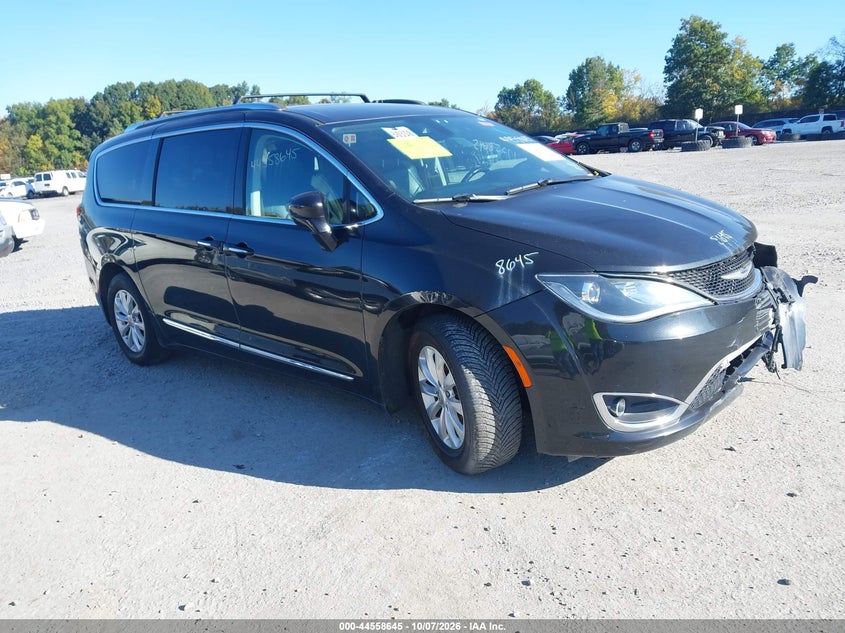 Vin: 2c4rc1bg3lr101395, lot: 45055523, chrysler pacifica touring l 2020 img_1