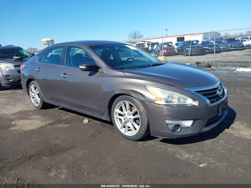 2013 Nissan Altima 3.5 Sv