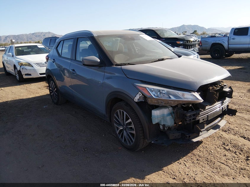 2021 Nissan Kicks Sv Xtronic Cvt