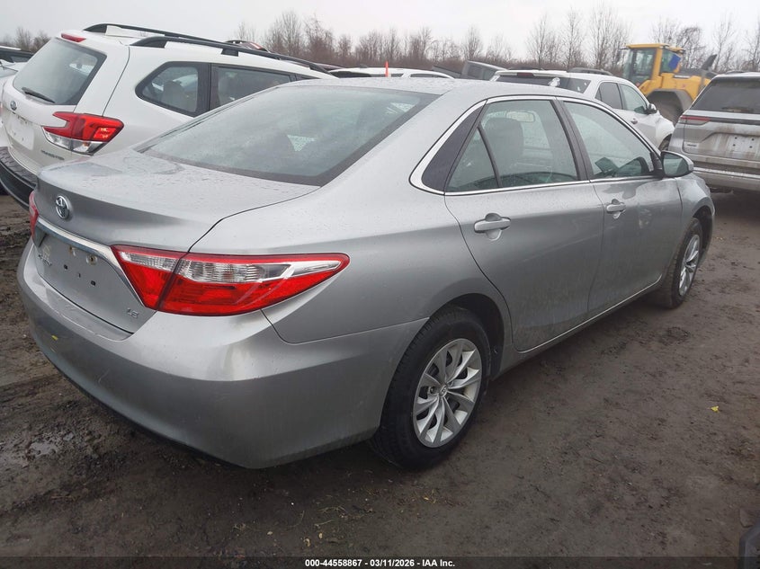 2015 Toyota Camry Le