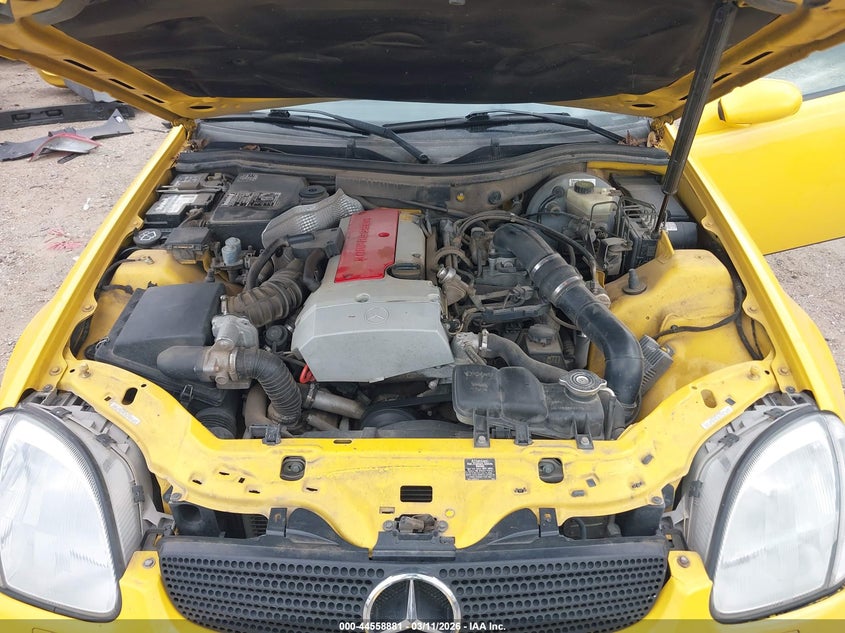 1999 Mercedes-Benz Slk 230 Kompressor VIN: WDBKK47FXXF131186 Lot: 44558881