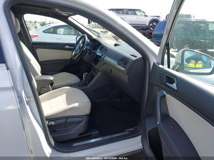 2018 Volkswagen Tiguan 2.0T Se/2.0T Sel