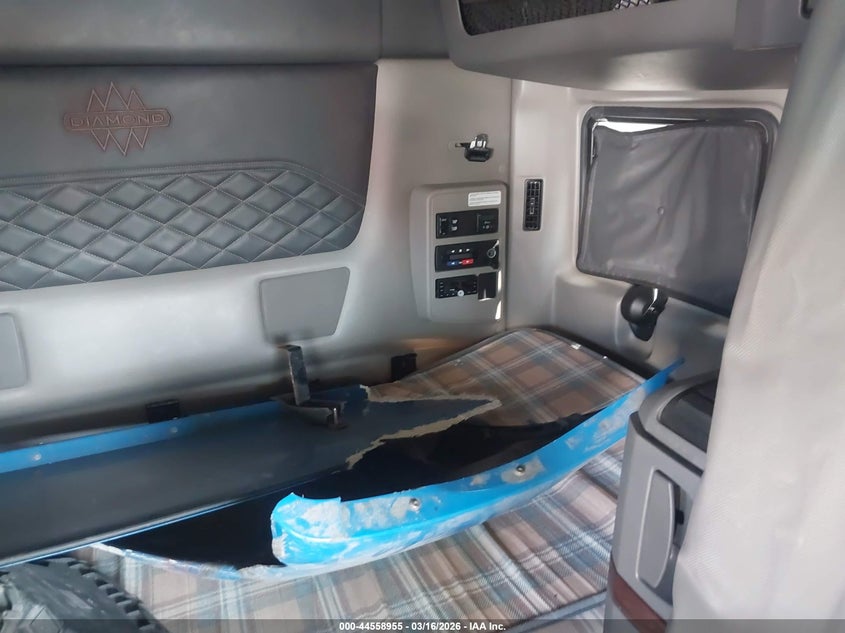 2023 INTERNATIONAL LT TRUCK N/A