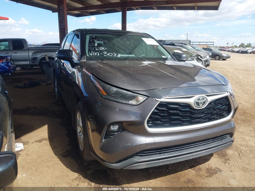 2021 Toyota Highlander Le