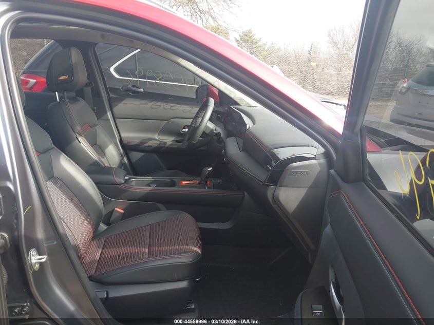 2025 Nissan Kicks Sr Intelligent Awd