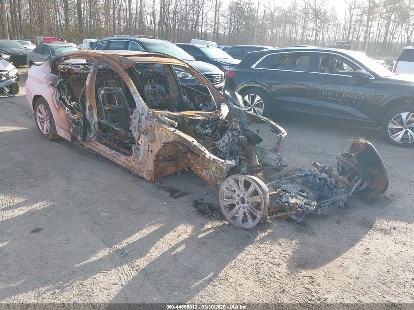 Vin: wba5a7c55gg150803, lot: 45055890, bmw 528i xdrive 2016 img_1