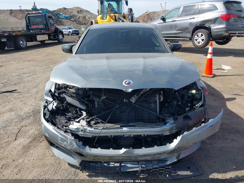 VIN WBS83CH00PCL73119 2023 BMW M5