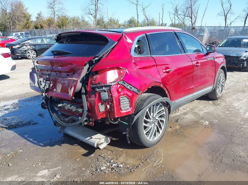 2019 Lincoln Nautilus Reserve