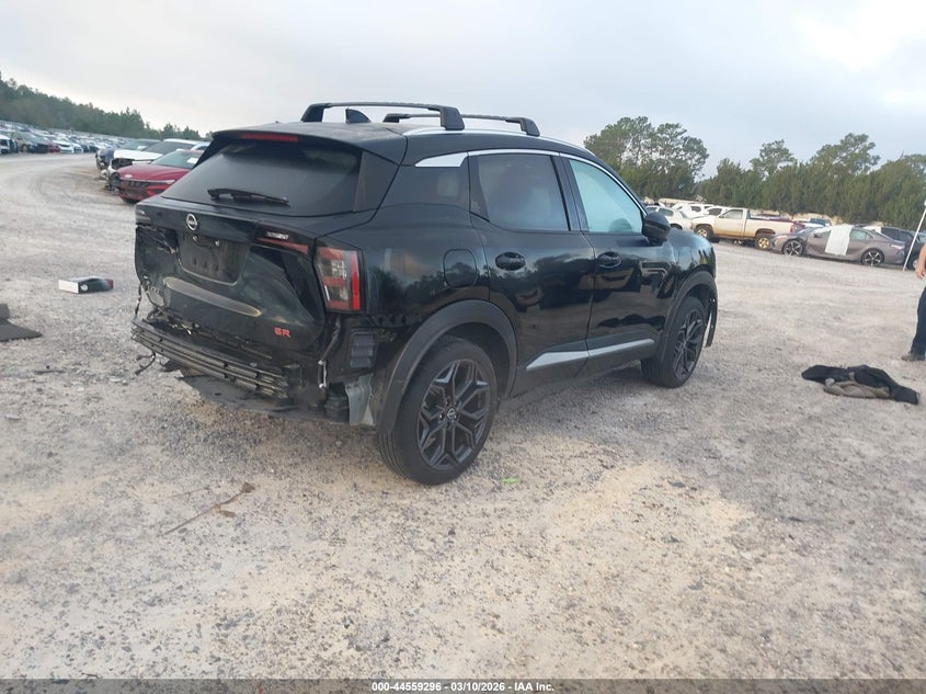 2025 Nissan Kicks Sr Fwd