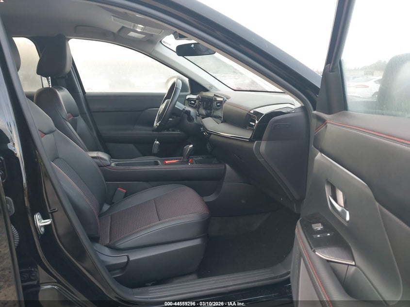 2025 Nissan Kicks Sr Fwd