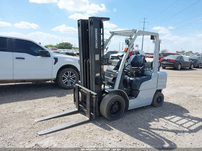 2021 UNICARRIERS MUG1F2A30LV auction photo 2