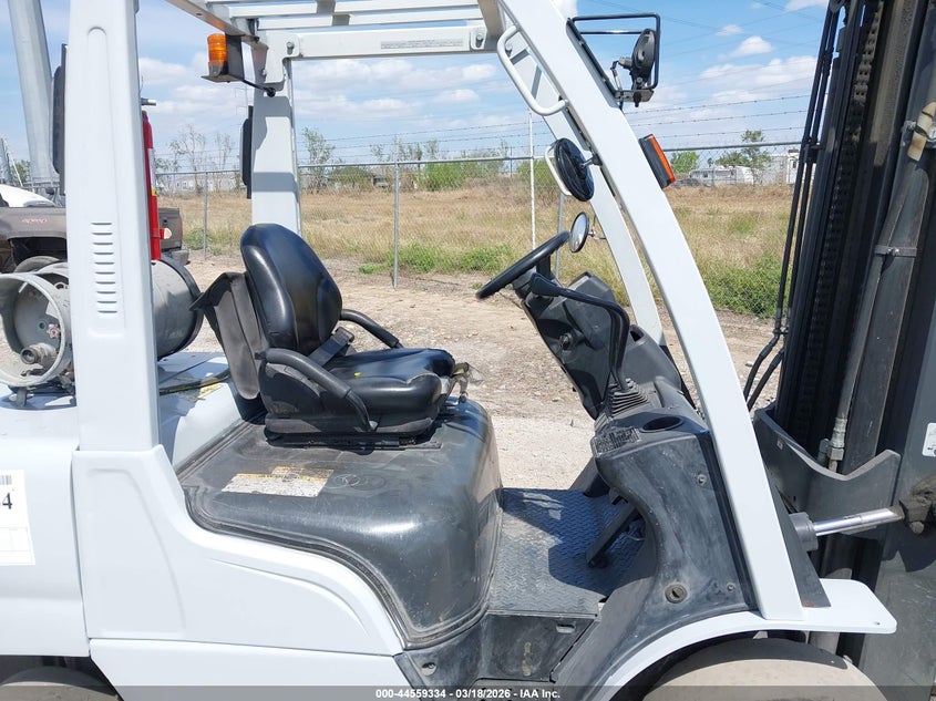 2021 UNICARRIERS MUG1F2A30LV auction photo 5