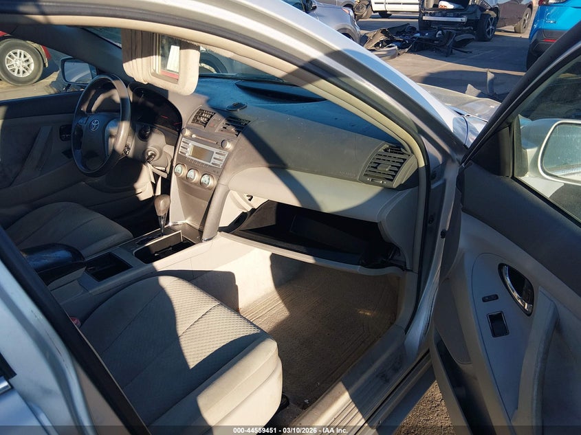 2009 Toyota Camry Le