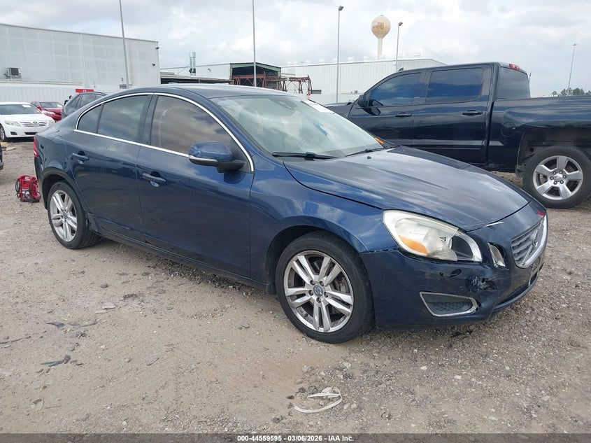 2013 Volvo S60 T5/T5 Platinum/T5 Premier/T5 Premier Plus
