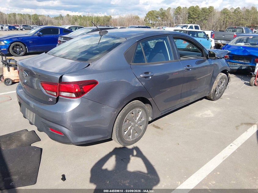 2020 KIA RIO auction photo 4