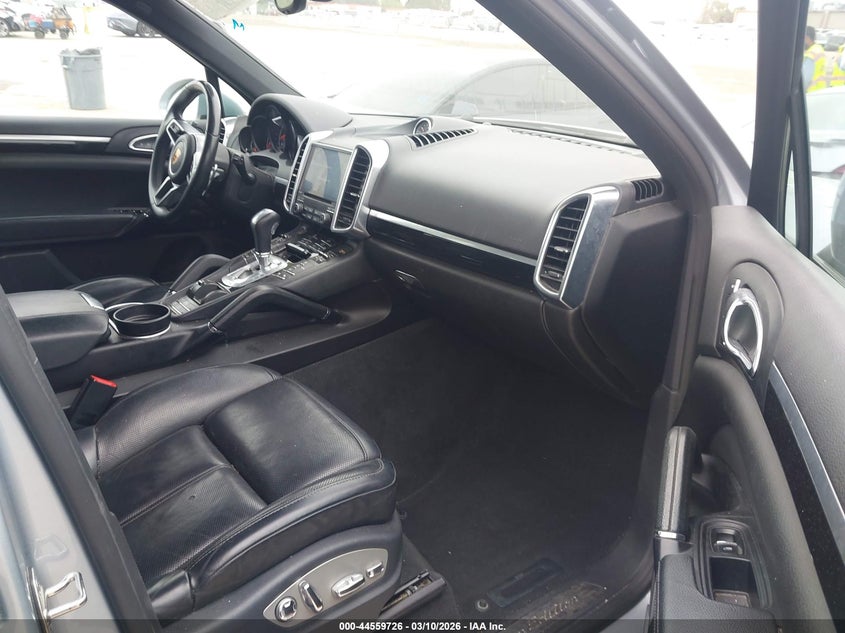 2018 Porsche Cayenne Platinum Edition