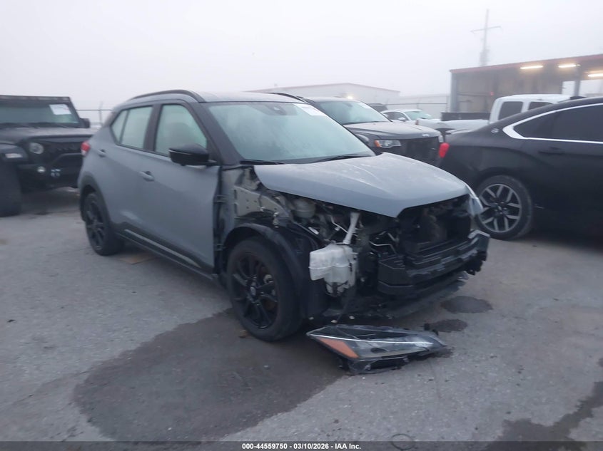 2024 Nissan Kicks Sr Xtronic Cvt