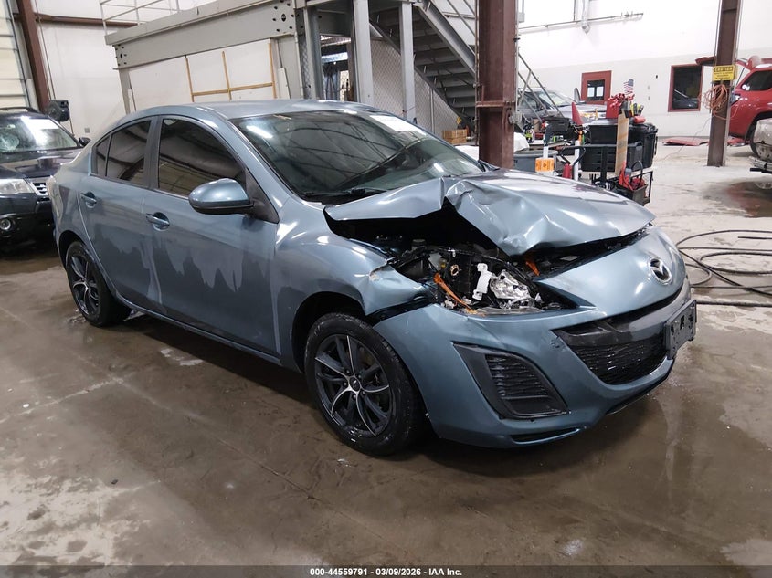 JM1BL1UG7B1439626 MAZDA MAZDA3 Photo 1