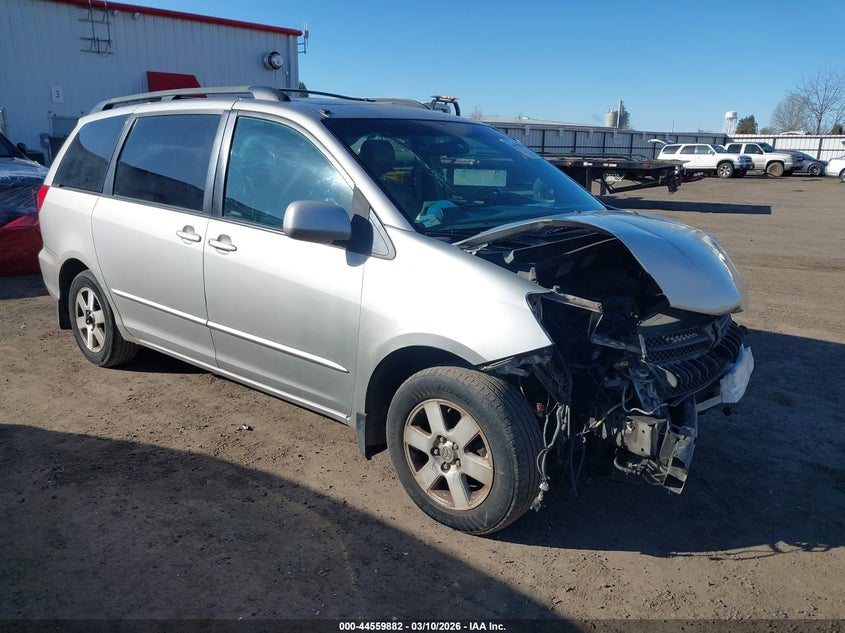 2004 Toyota Sienna Xle
