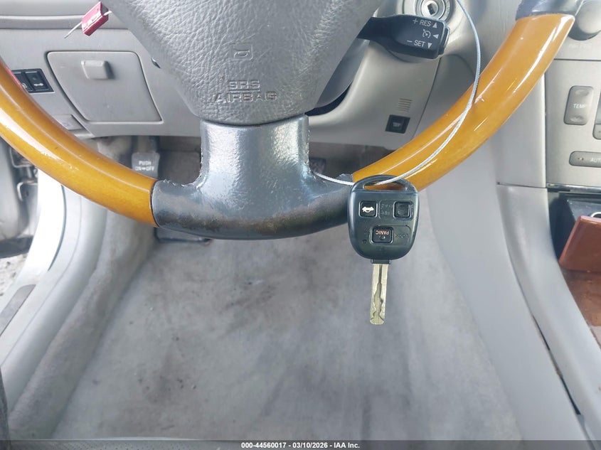 2005 Lexus Es 330 VIN: JTHBA30G255083945 Lot: 44560017