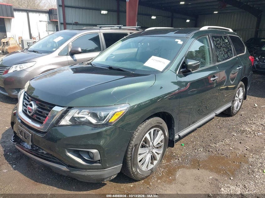 2019 Nissan Pathfinder Sv