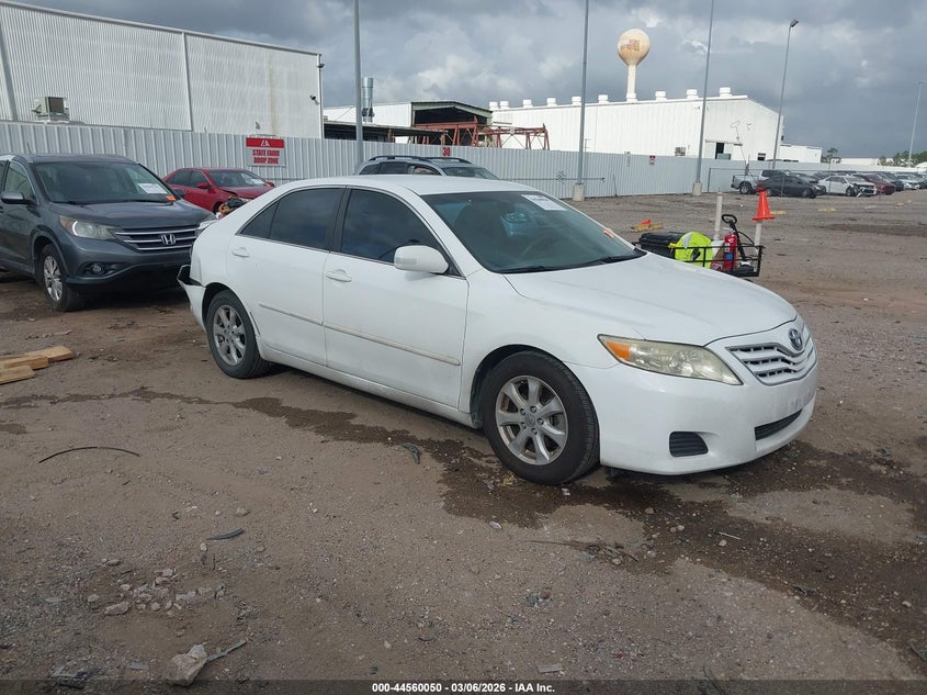 2011 Toyota Camry Le