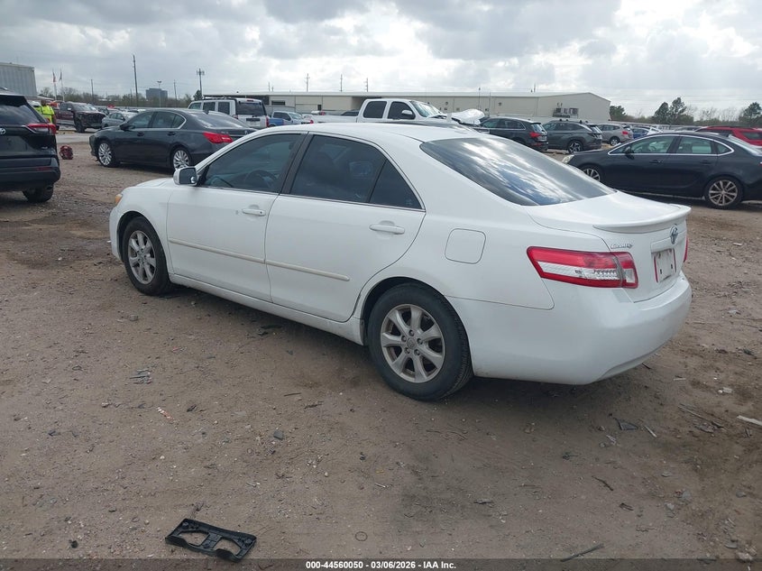 2011 Toyota Camry Le