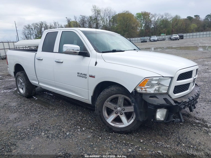 2018 Ram 1500 Express 4X2 6'4 Box