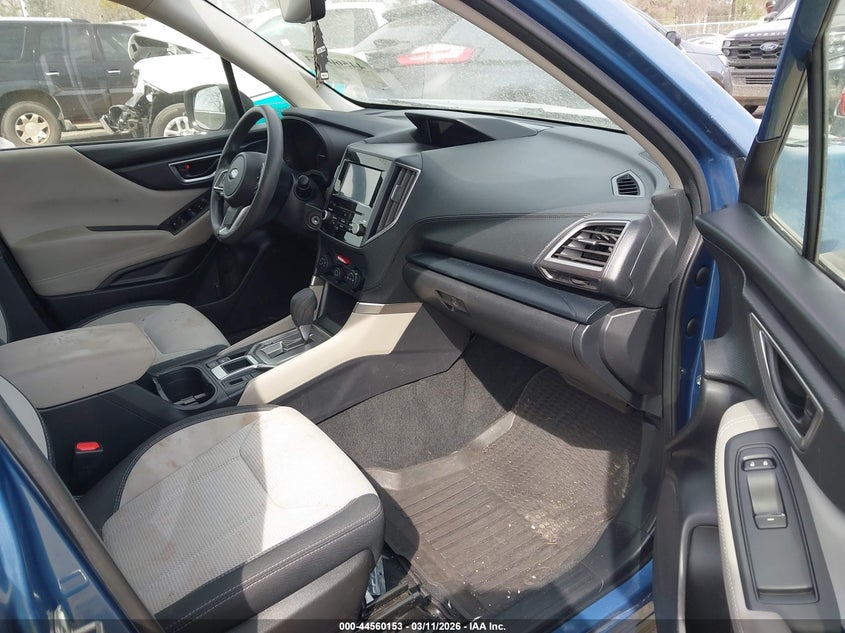 2019 SUBARU FORESTER auction photo 5