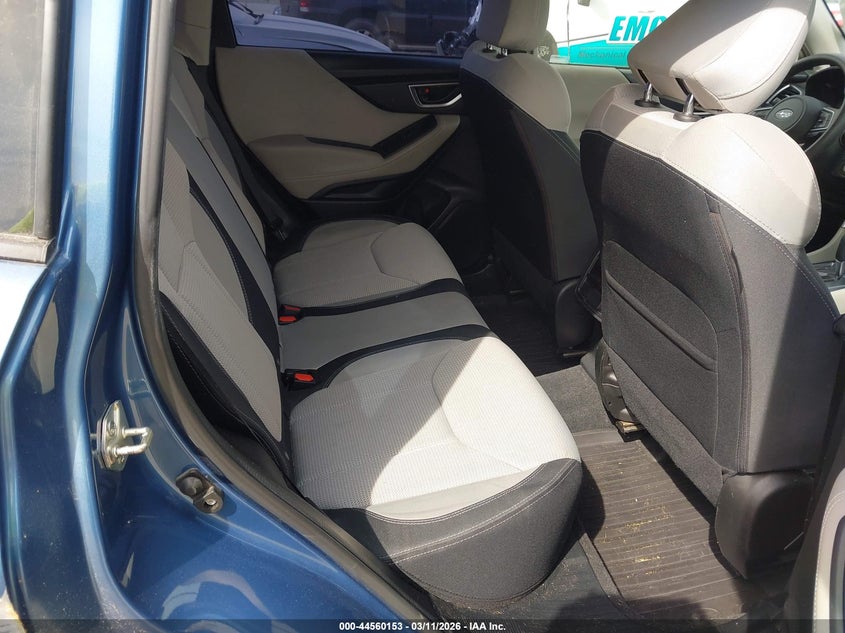 2019 SUBARU FORESTER auction photo 8